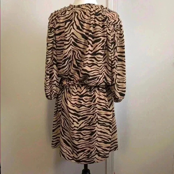 BNWT Rebecca Minkoff Isabella tiger print mini dress in camel zebra size  Xs - Picture 6 of 8